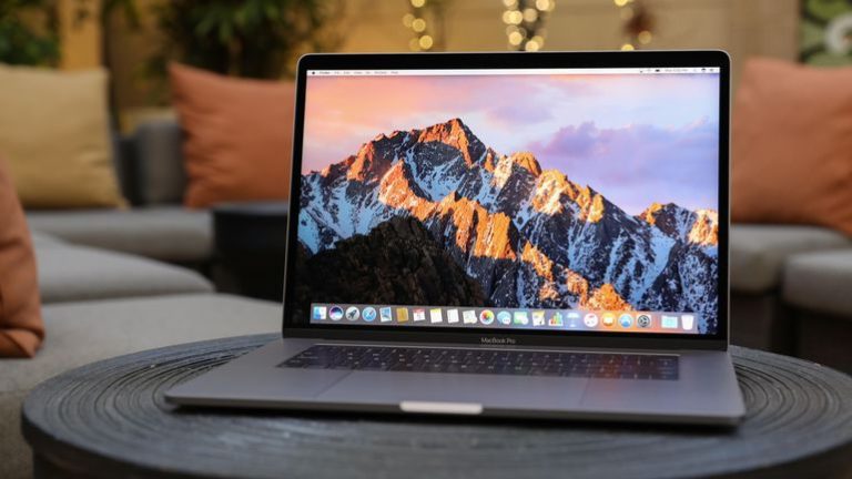 2018 Apple MacBook Pro Review: Is The Newest Model Worth the Money ...